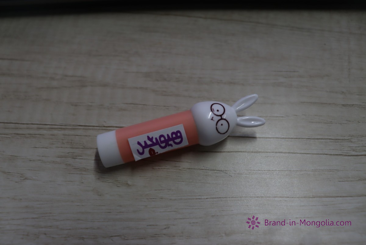 Уруул өнгөлөгч